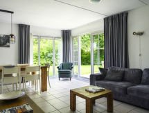 Vrijstaande bungalow aan het water in Eernewoude, 10 personen, 3 slaapkamers - thumbnail 2