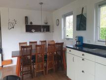 Vrijstaande luxe bungalow aan golfbaan en meer in Friesland - thumbnail 3