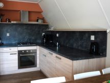 Comfortabel vakantiehuis met zwembad en golfbaan in Groningen - thumbnail 2