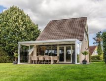 Veenhuis Comfort Plus: luxe vakantiehuis aan 9-holes golfbaan in Groningen - thumbnail 1