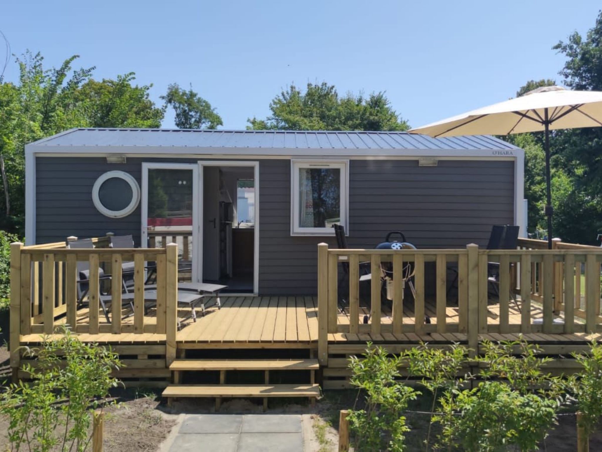 Dieses gemütliche Mobilheim in Lauwersoog, Groningen, bietet Platz für bis zu 4 Personen und ist ideal für Urlauber, die mit ihrem vierbeinigen Freund (mittlere Größe bis 60 cm) reisen möchten. ..