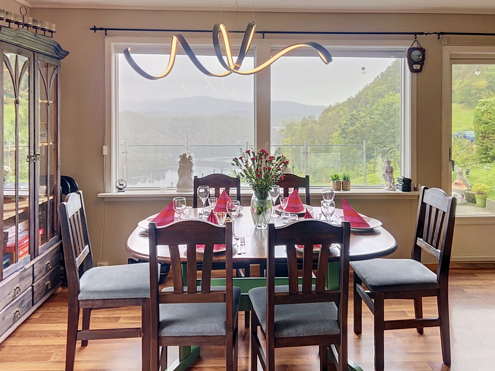 Maison Hauken – Cuisine et coin repas, photo 4 sur 29