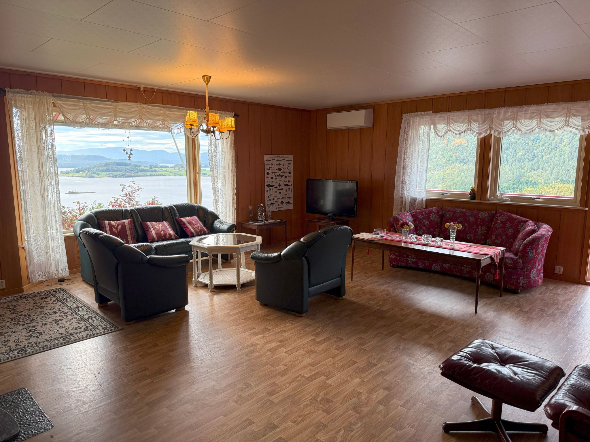 Stabben white House-Binnen