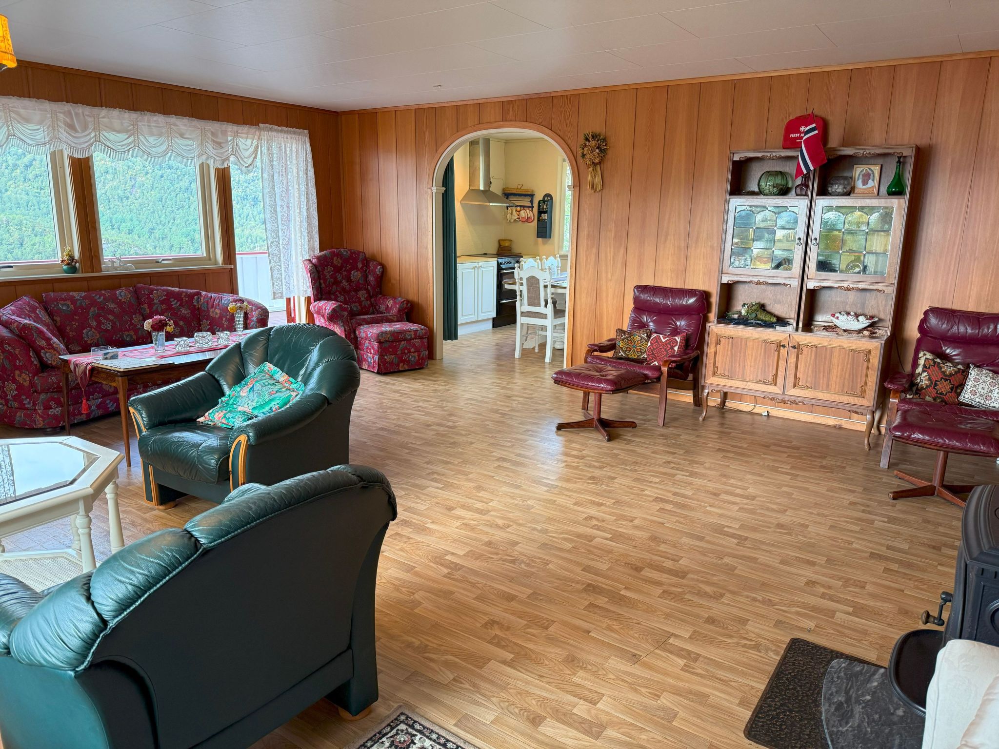 Stabben white House-Binnen