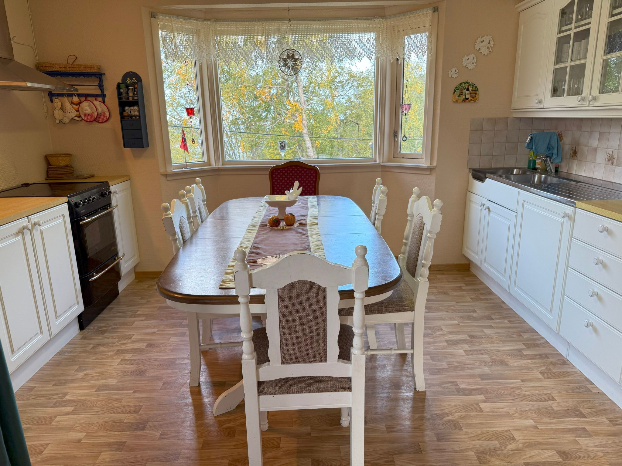 Stabben white House-Binnen