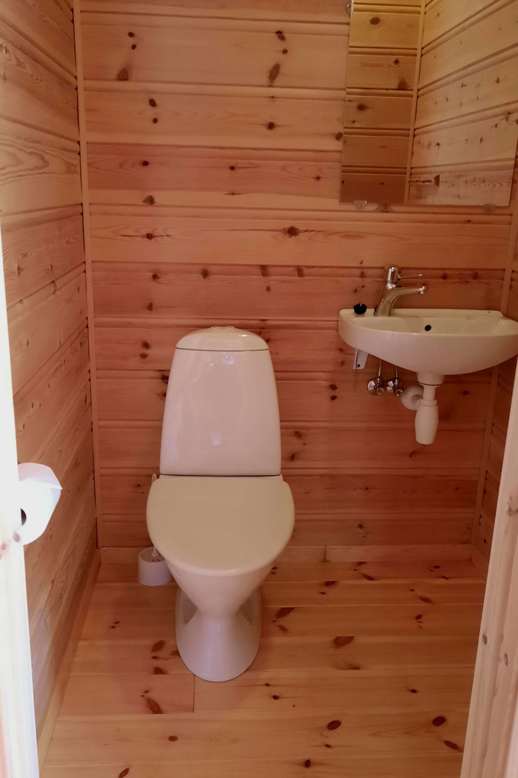 Häuschen mit Blick auf das Wasser-Binnen