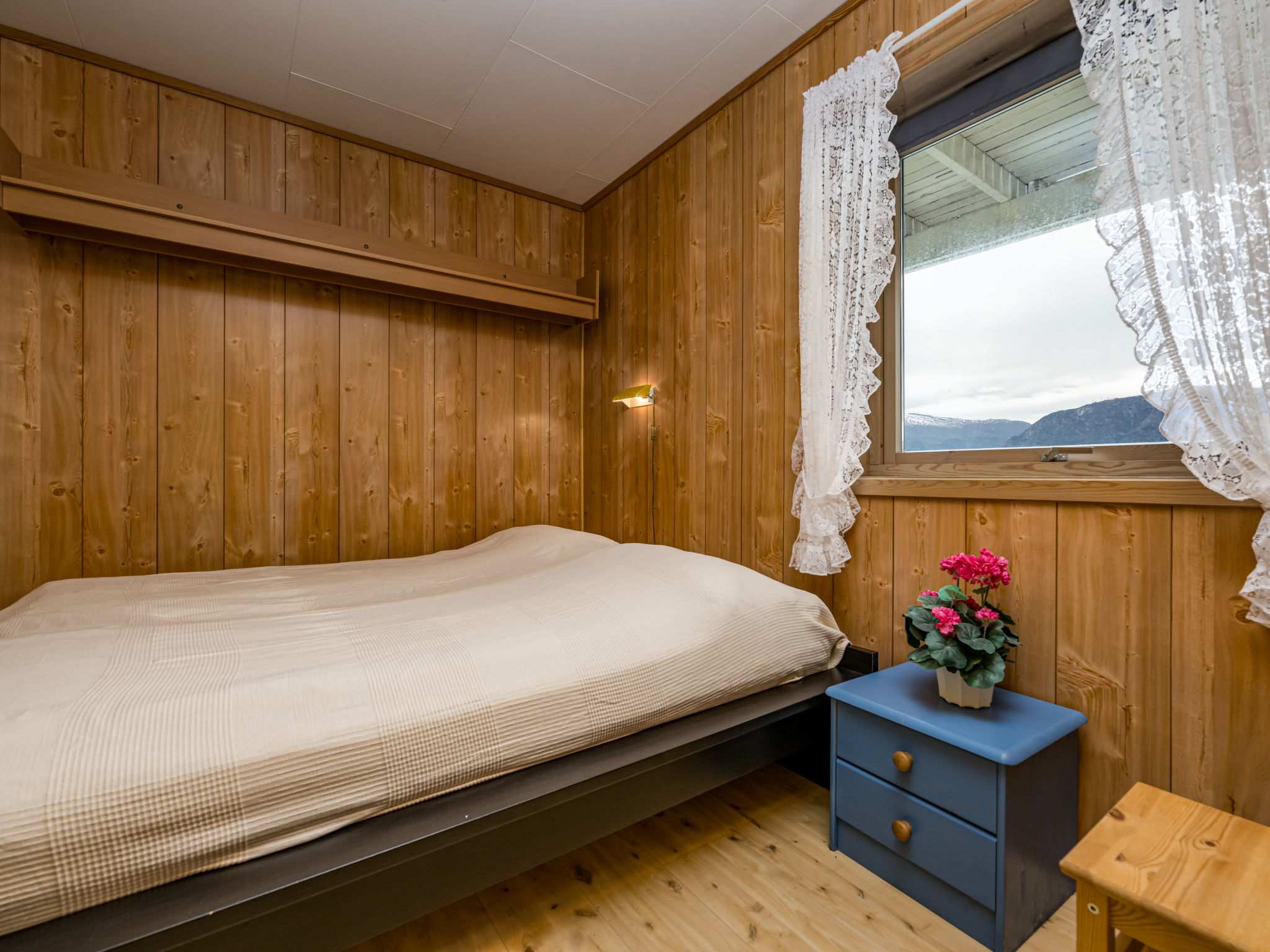 Hovsfjellet - Binnen