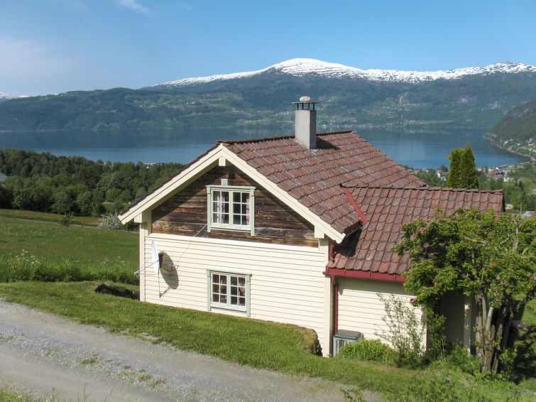 Semesterhus Nystova (FJS250)