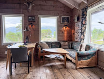 Rustiek eilandhuis aan zee op het afgelegen Svanøya - thumbnail 6