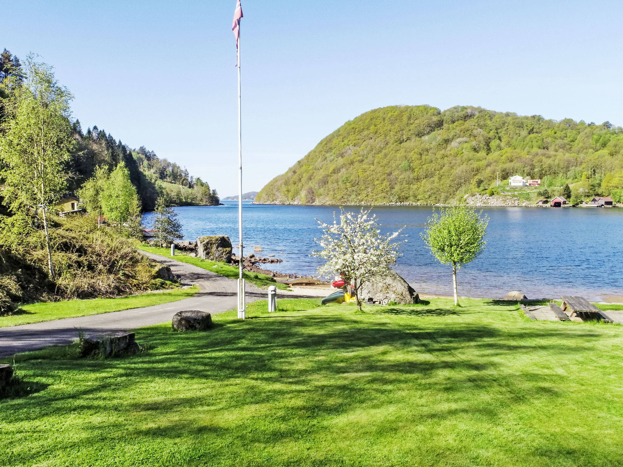 Naudøyna-Buiten