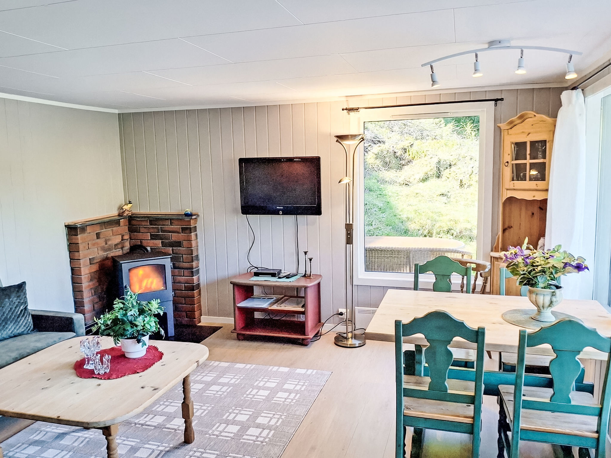 Odden / Holmen-Inside