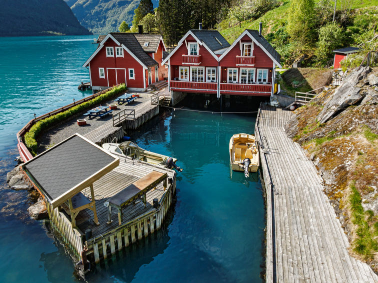 Vakantiehuis Krokeggi in Arnafjord met open haard en bergzicht in Arnafjord