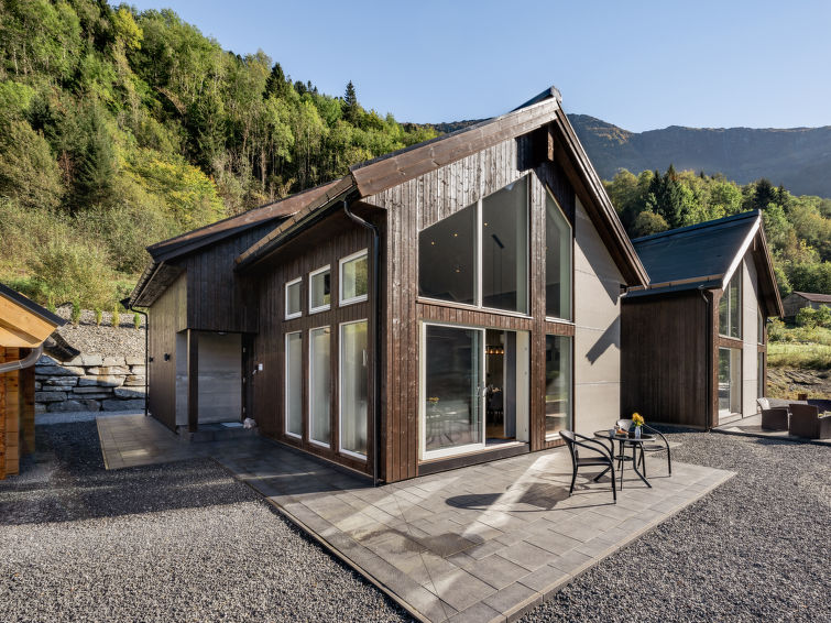 Bergzicht en luxe in vakantiehuis Mathias in Arnafjord in Arnafjord