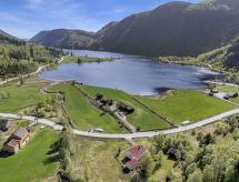 Vrijstaand huis Olavbu aan meer in de bergen van Åseral - thumbnail 5