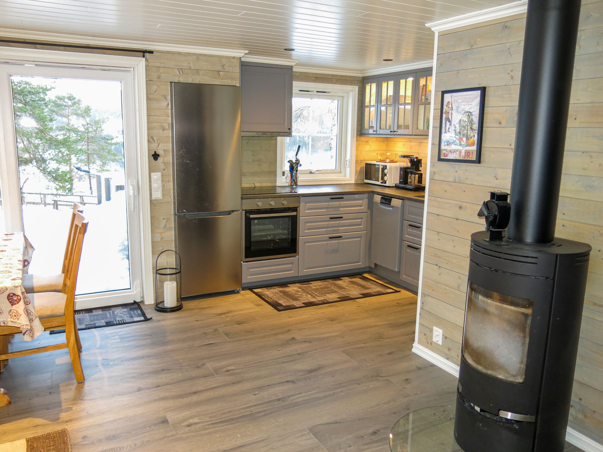 Kitchen / Dining Room