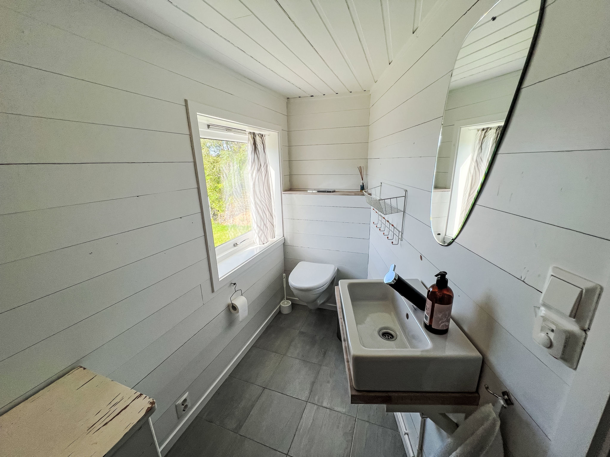Lauvlid Cottage-Binnen