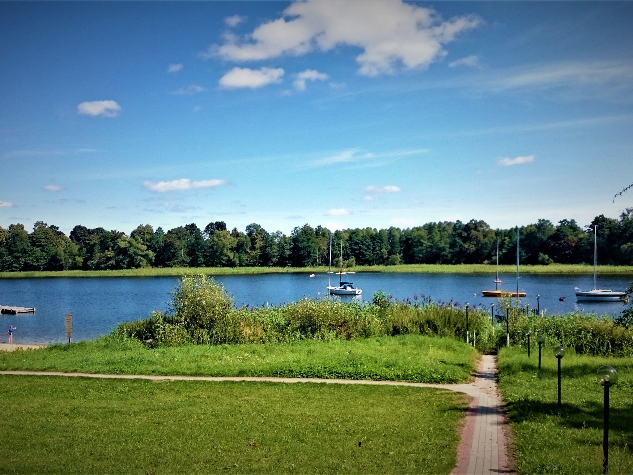 Gemütliche Ferienwohnung im Grünen am See-Image-tags.info