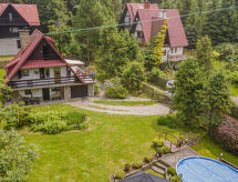 Vrijstaand vakantiehuis voor 8 personen aan de bosrand in Rzyki, bij skigebied - thumbnail 1
