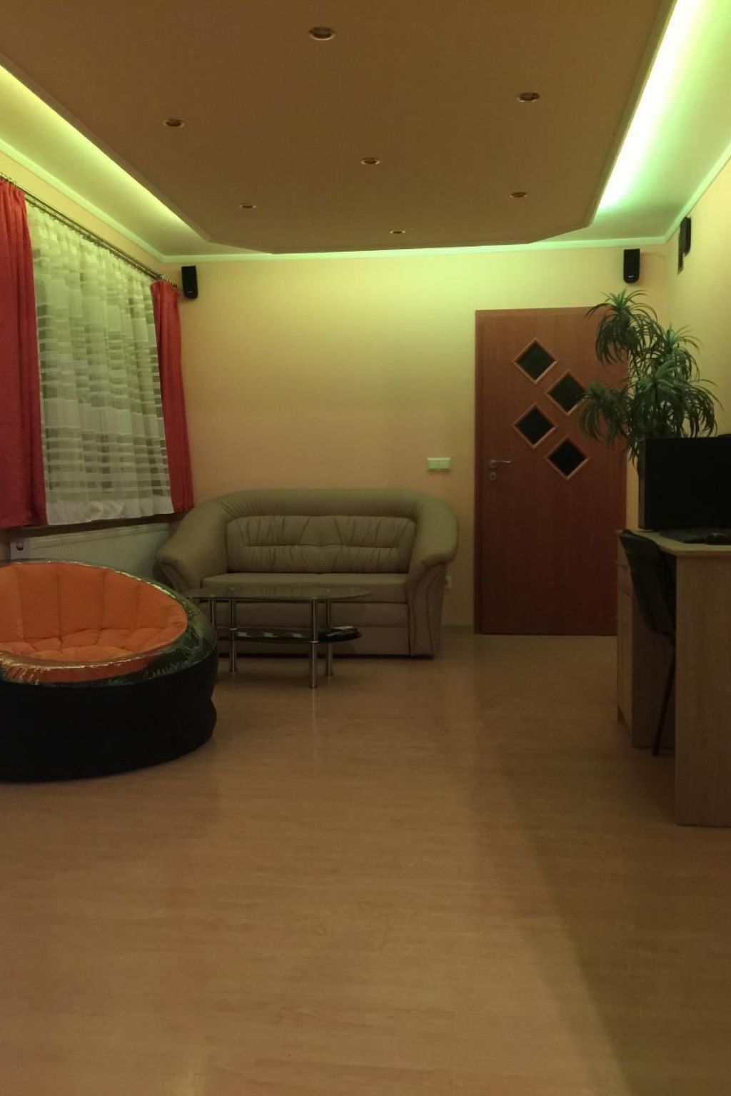 Komfortables Ferienhaus Ewa in Meszna Opacka-Binnen