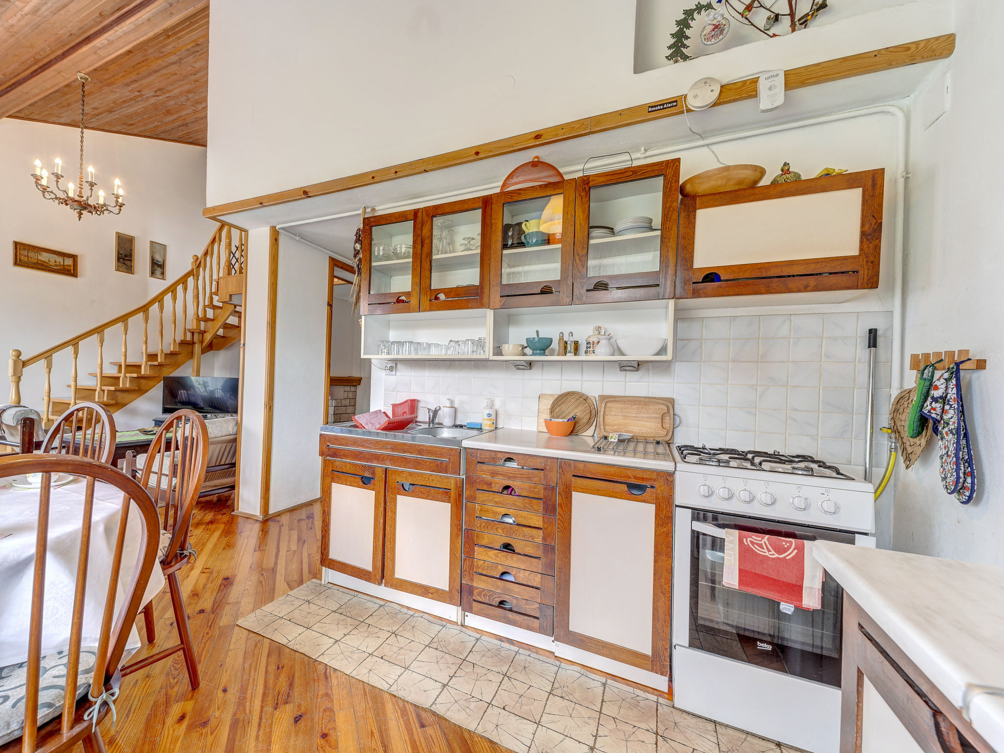 Kitchen / Dining Room