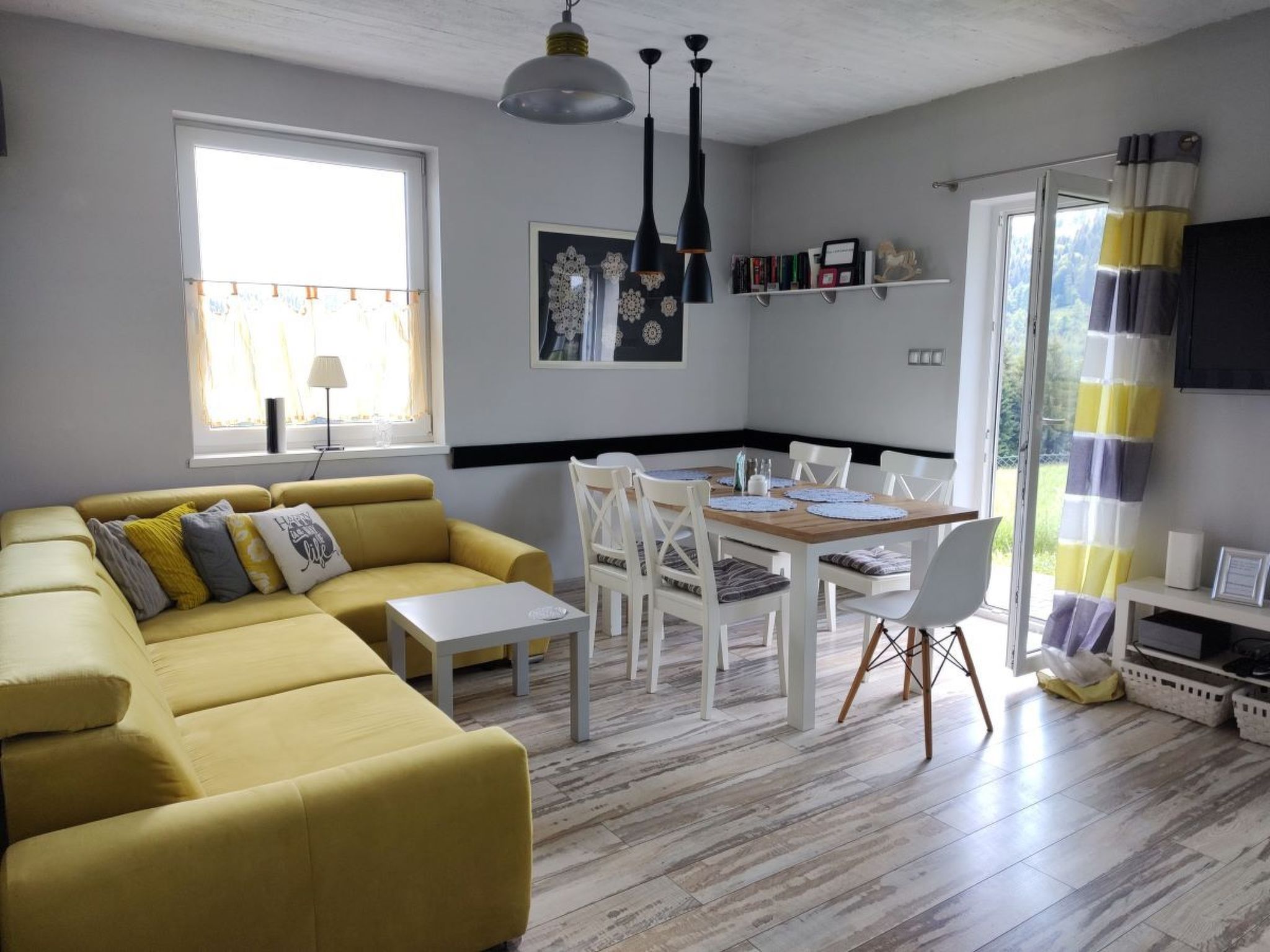 Modernes Ferienhaus in Kiczora mit Großem Garten-Binnen