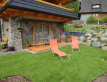 Apartament Karminowy