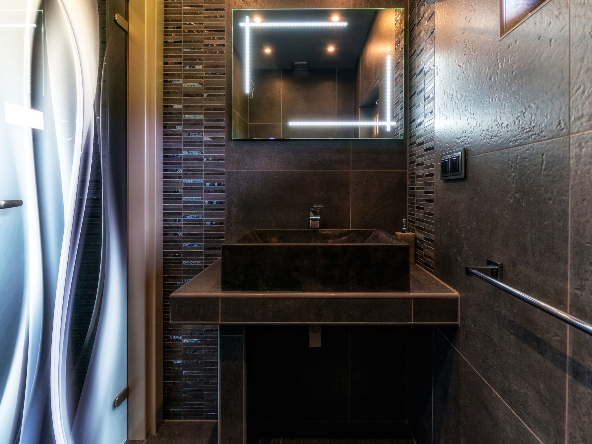 Mit Entspannung im Jacuzzi-Image-tags.info