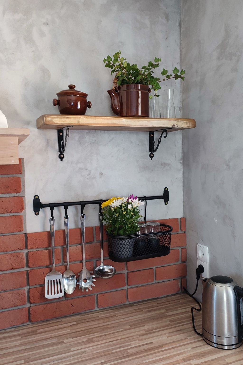 Tor der Berge - Hütte Wolf-Binnen