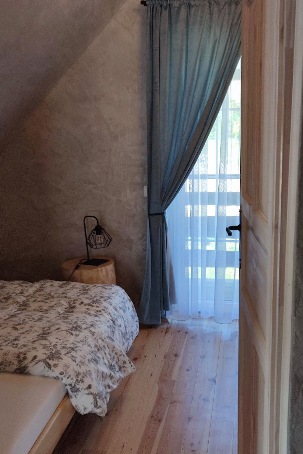 Tor der Berge - Hütte Wolf-Binnen