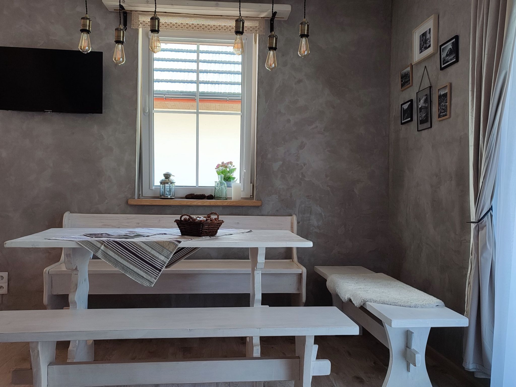 Tor der Berge - Hütte Wolf-Binnen