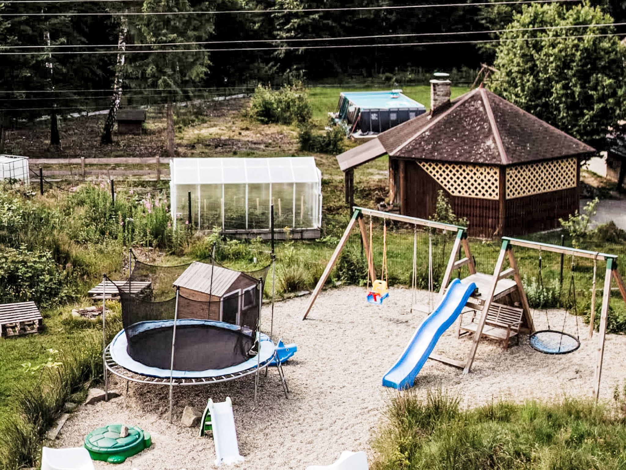 Domek pod Szarowym Lasem - Buiten