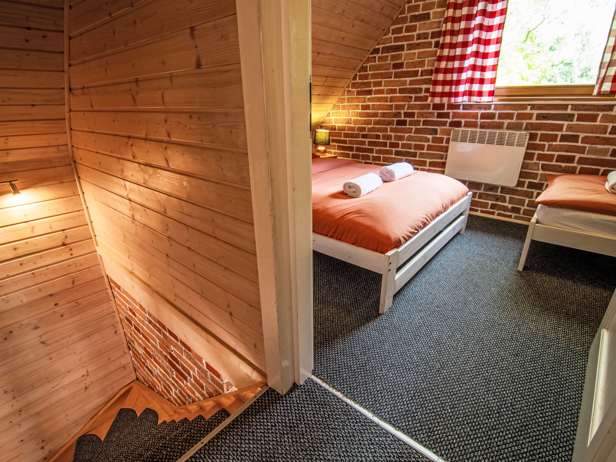 Landhaus mit gemeinschaftlichem Pool - Binnen