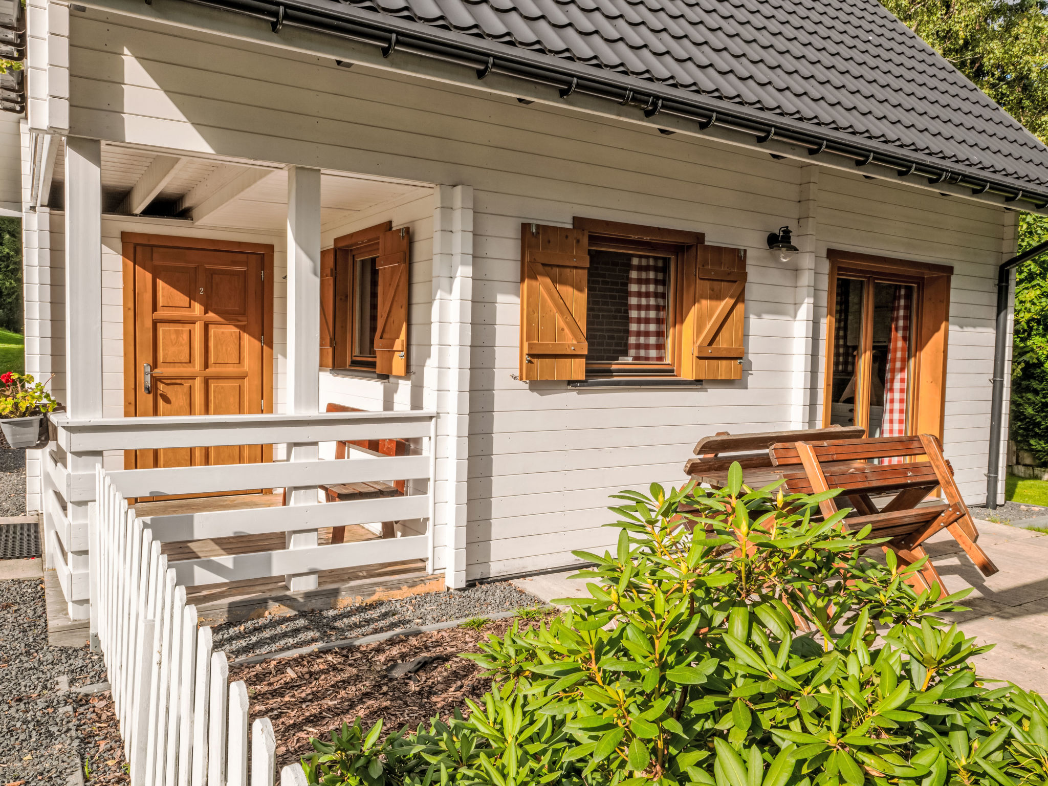Landhaus mit gemeinschaftlichem Pool - Buiten
