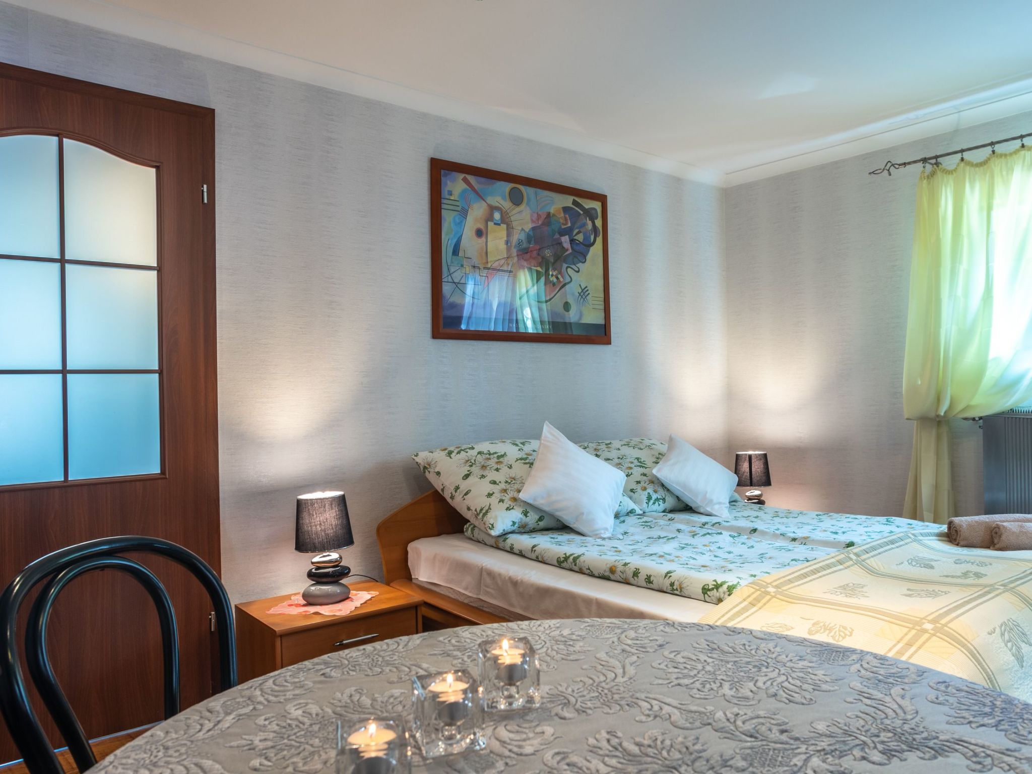 Wohnung mit Terrasse, Garten und Grill-Binnen