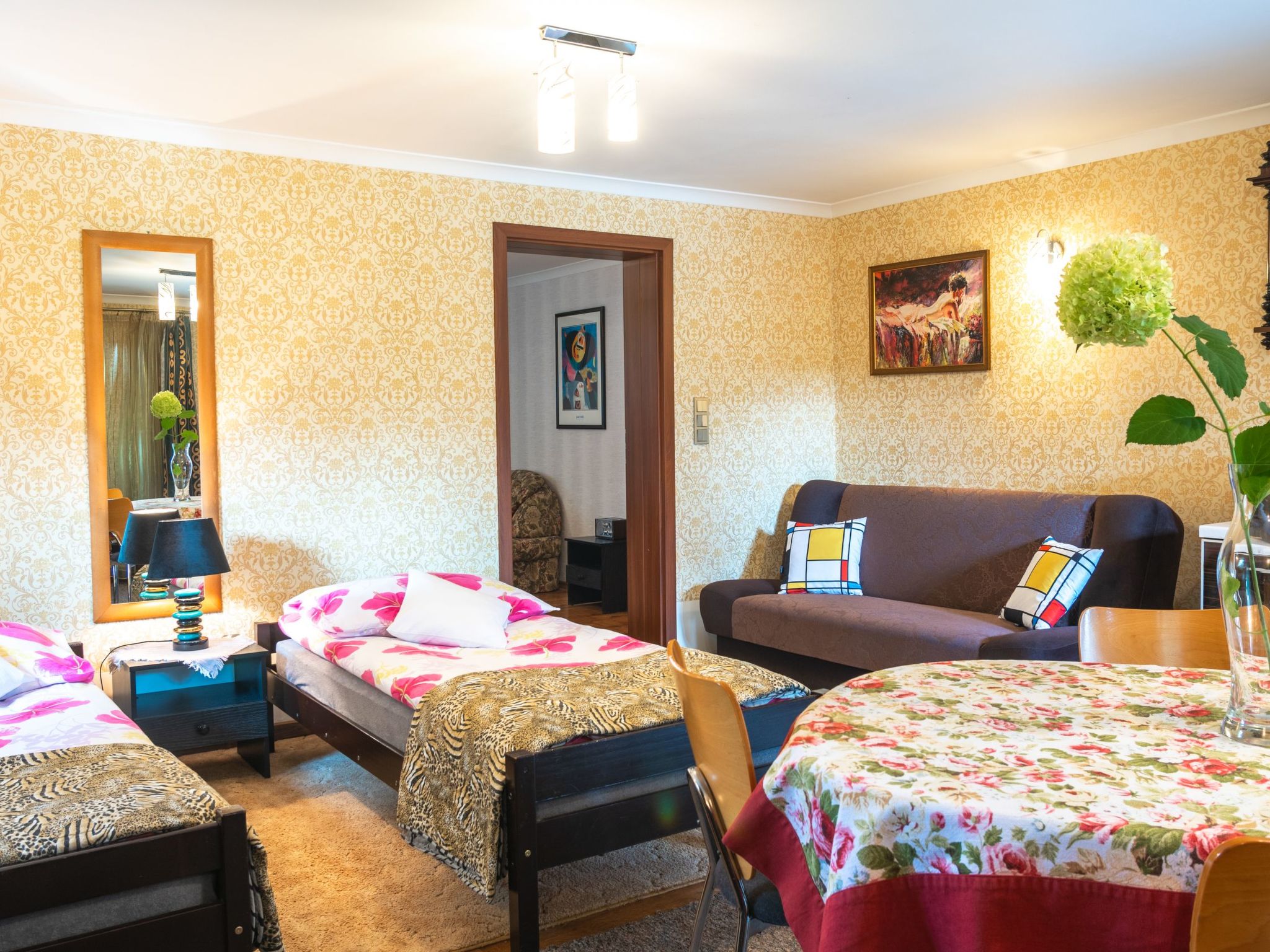 Wohnung mit Terrasse, Garten und Grill-Binnen