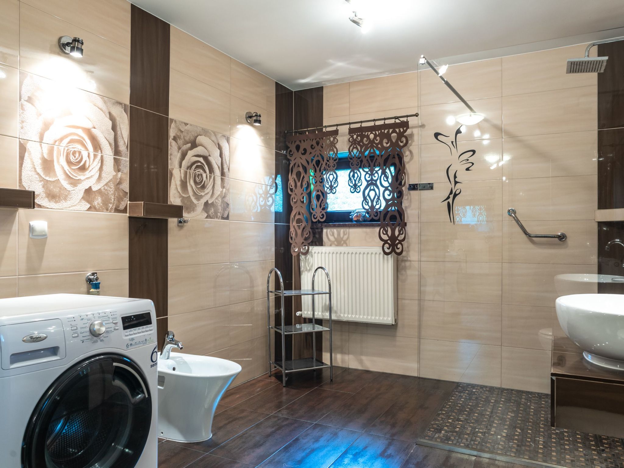 Wohnung mit Terrasse, Garten und Grill-Binnen