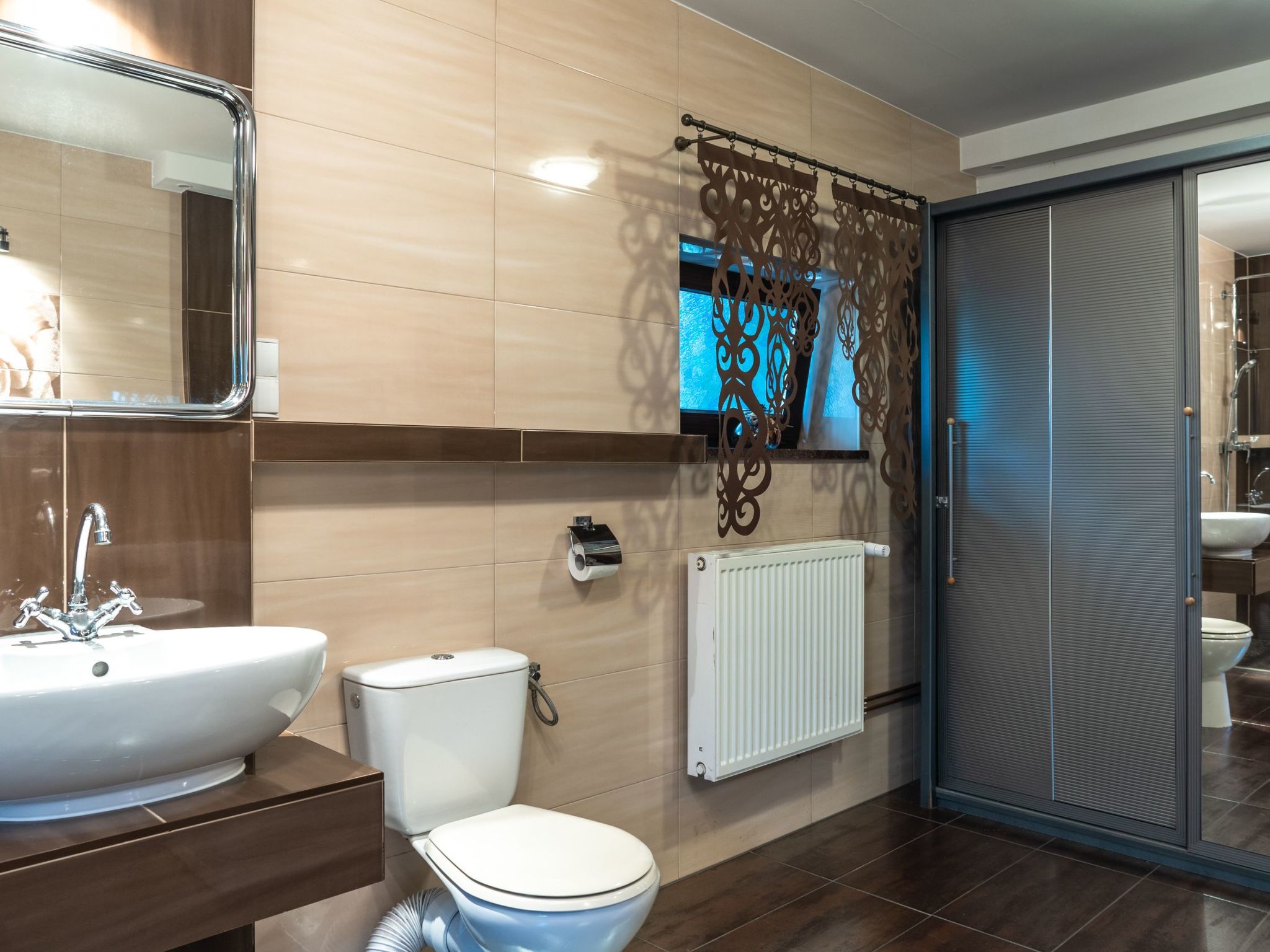 Wohnung mit Terrasse, Garten und Grill-Binnen