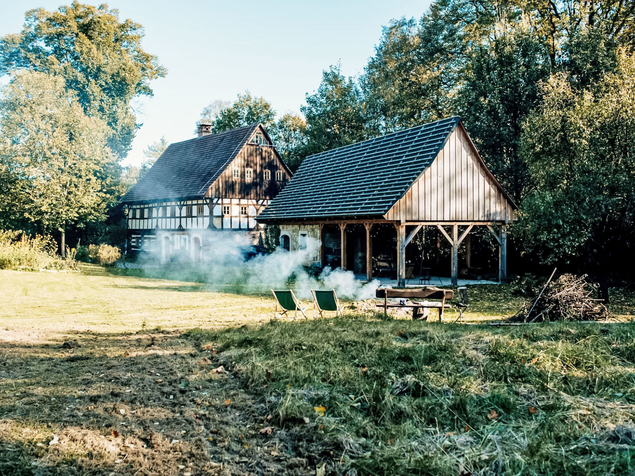 Chatka Zimorodka - Outside