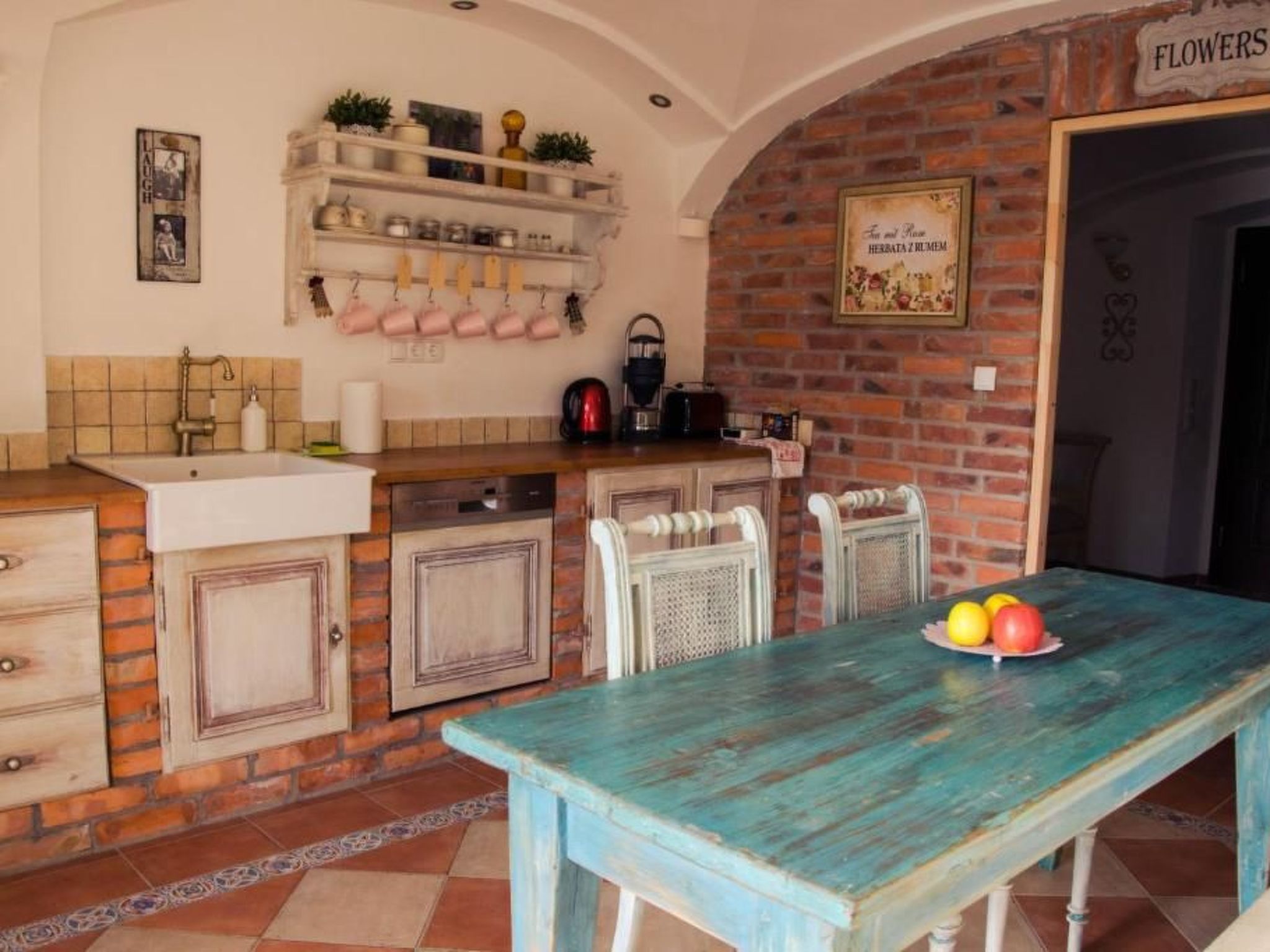 Nasze Chabazie-Inside