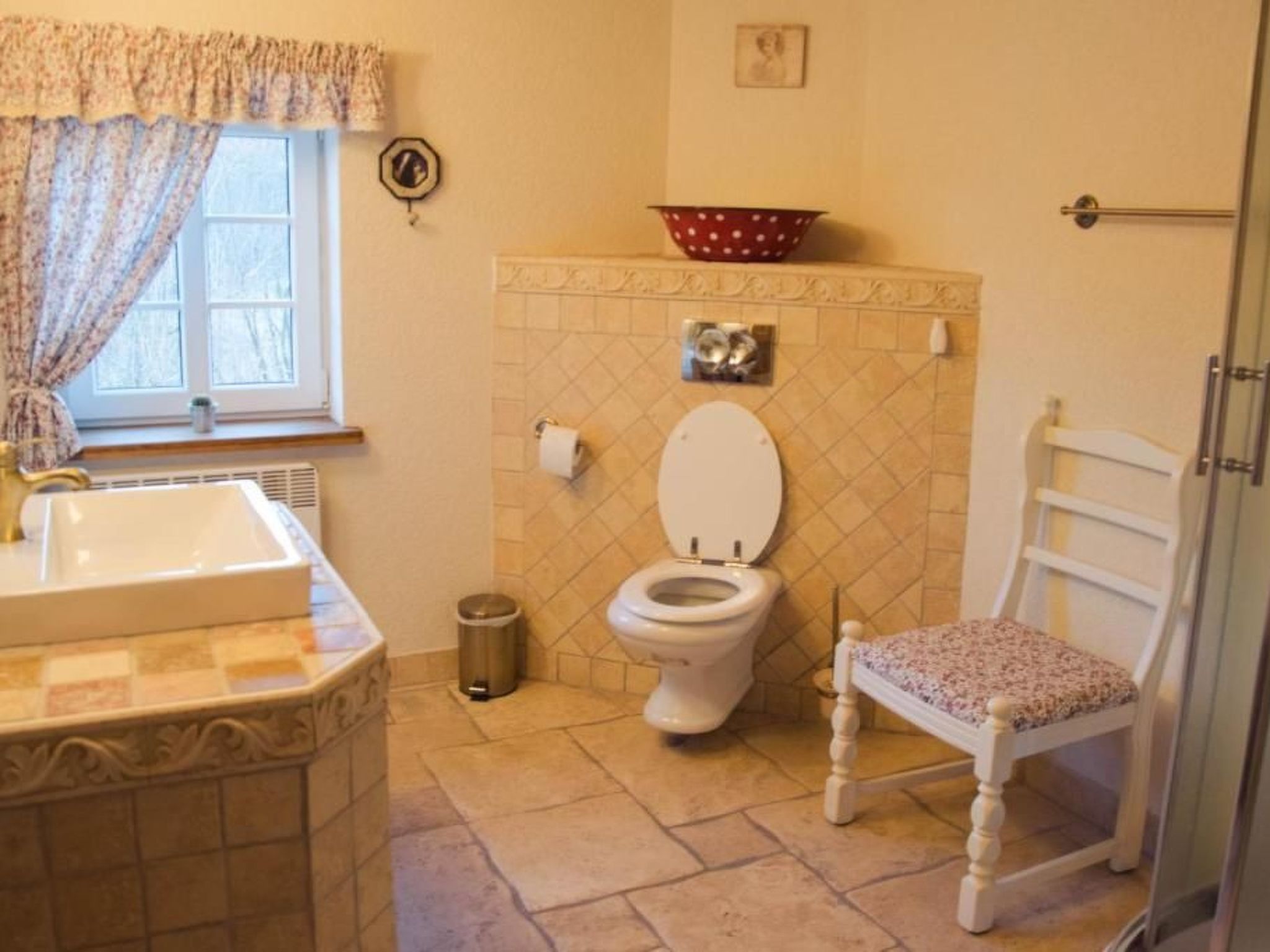 Nasze Chabazie-Inside