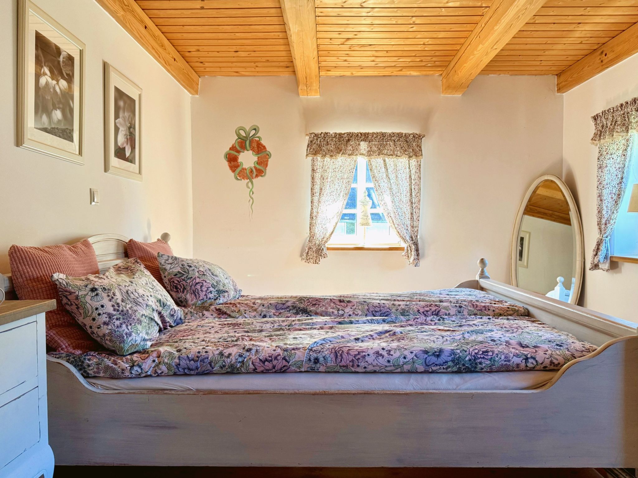 Nasze Chabazie-Inside