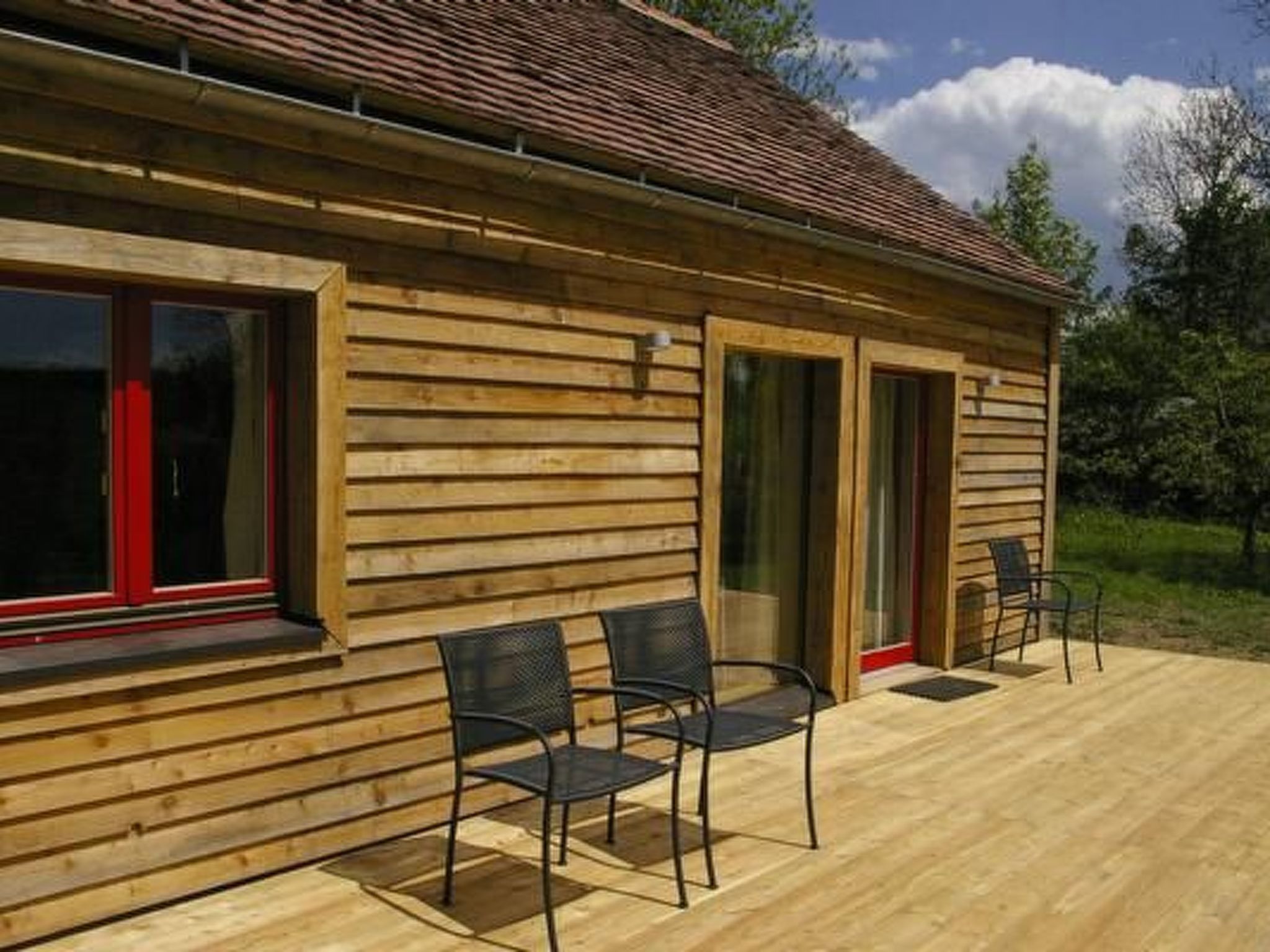 in Gajówka mit Terrasse und Garten