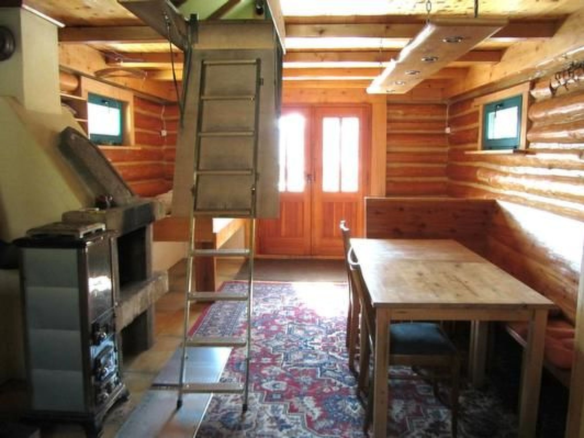 Blockhaus in Gajówka mit Kaminofen-Inside