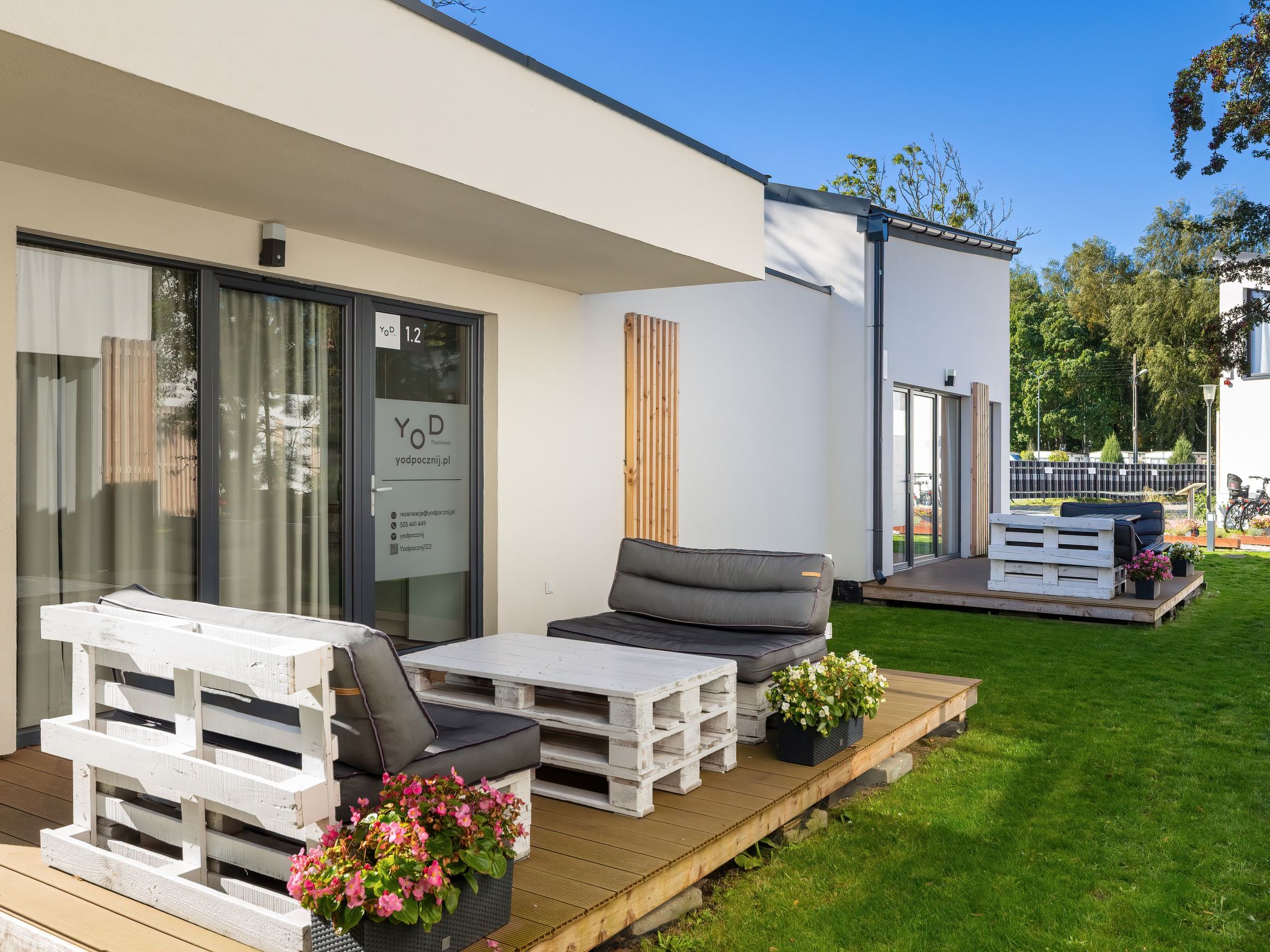 Mit privater Terrasse-Image-tags.info