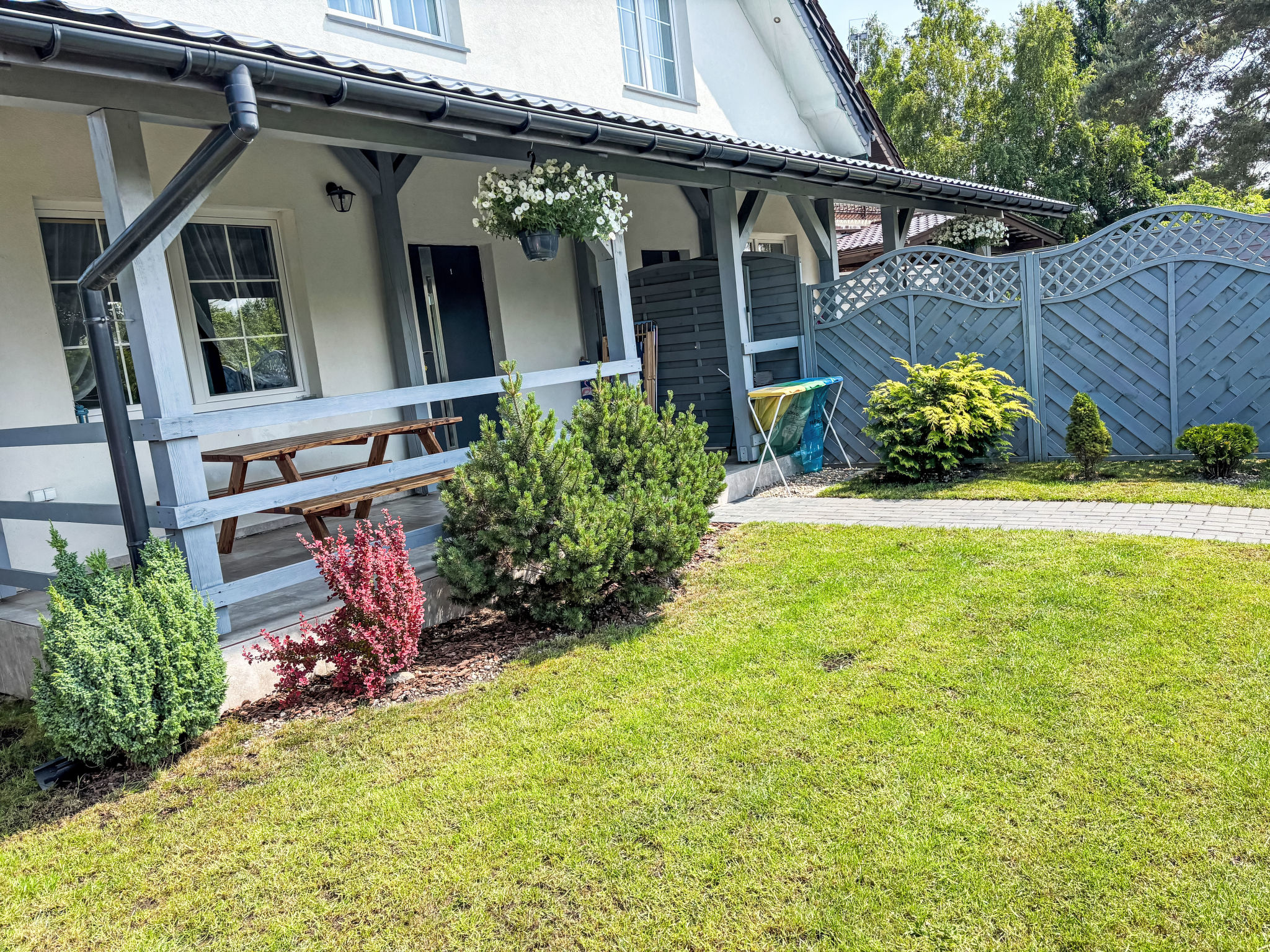 Villa Kacper mit privatem Garten, Terrasse und Grill - Buiten