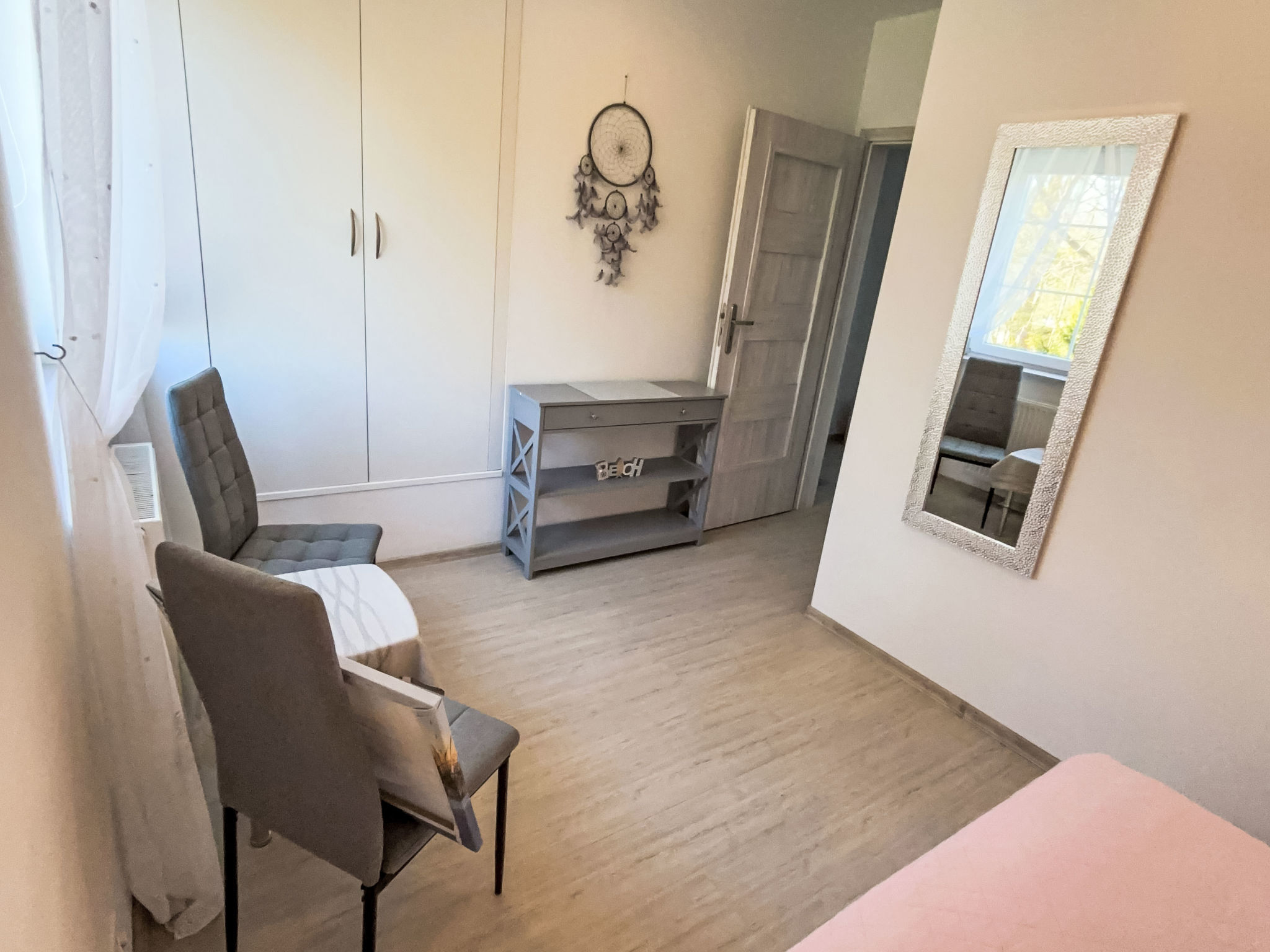 Villa Kacper mit privatem Garten, Terrasse und Grill - Binnen