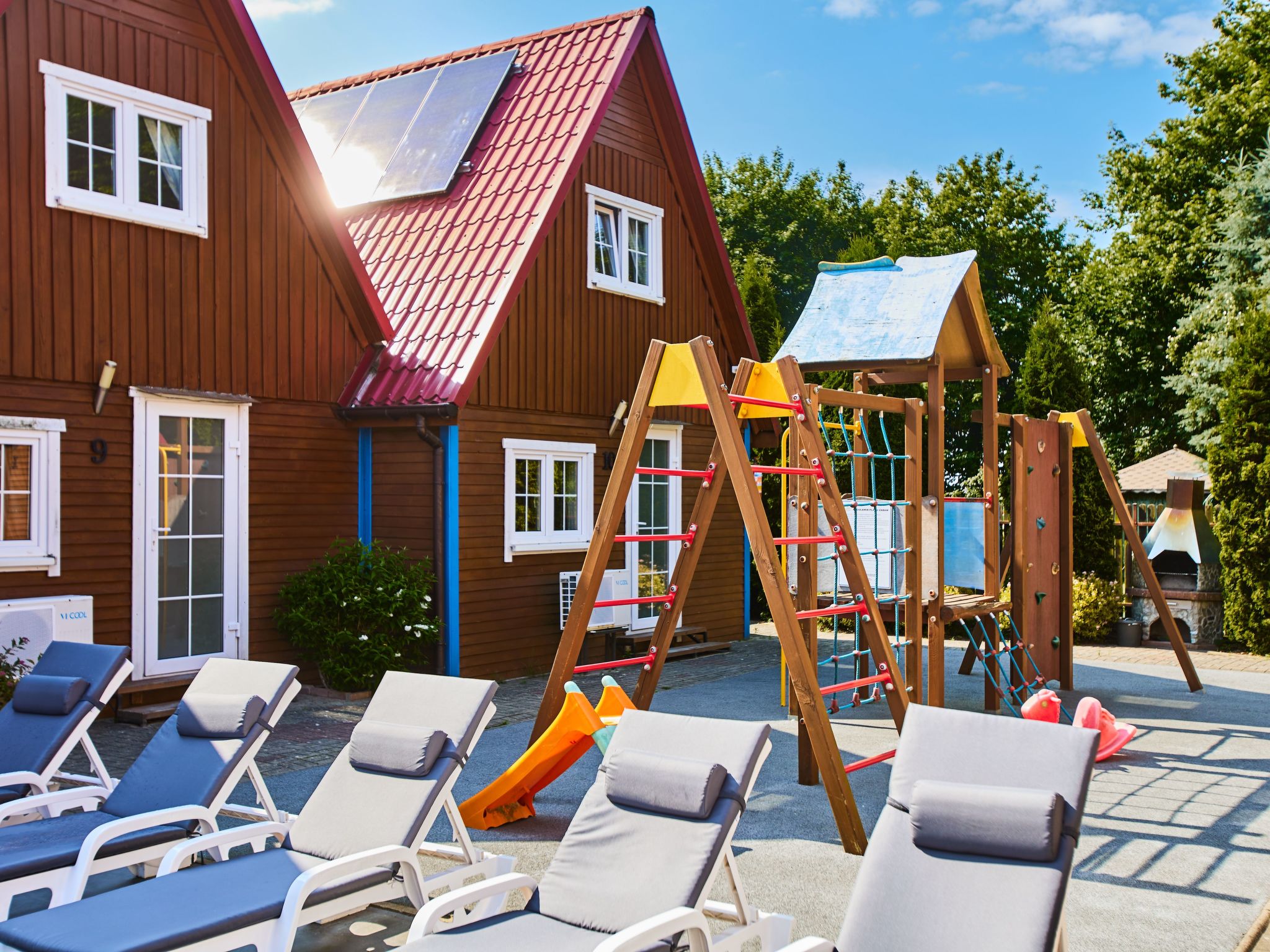 "Boathouse" mit Schwimmbad