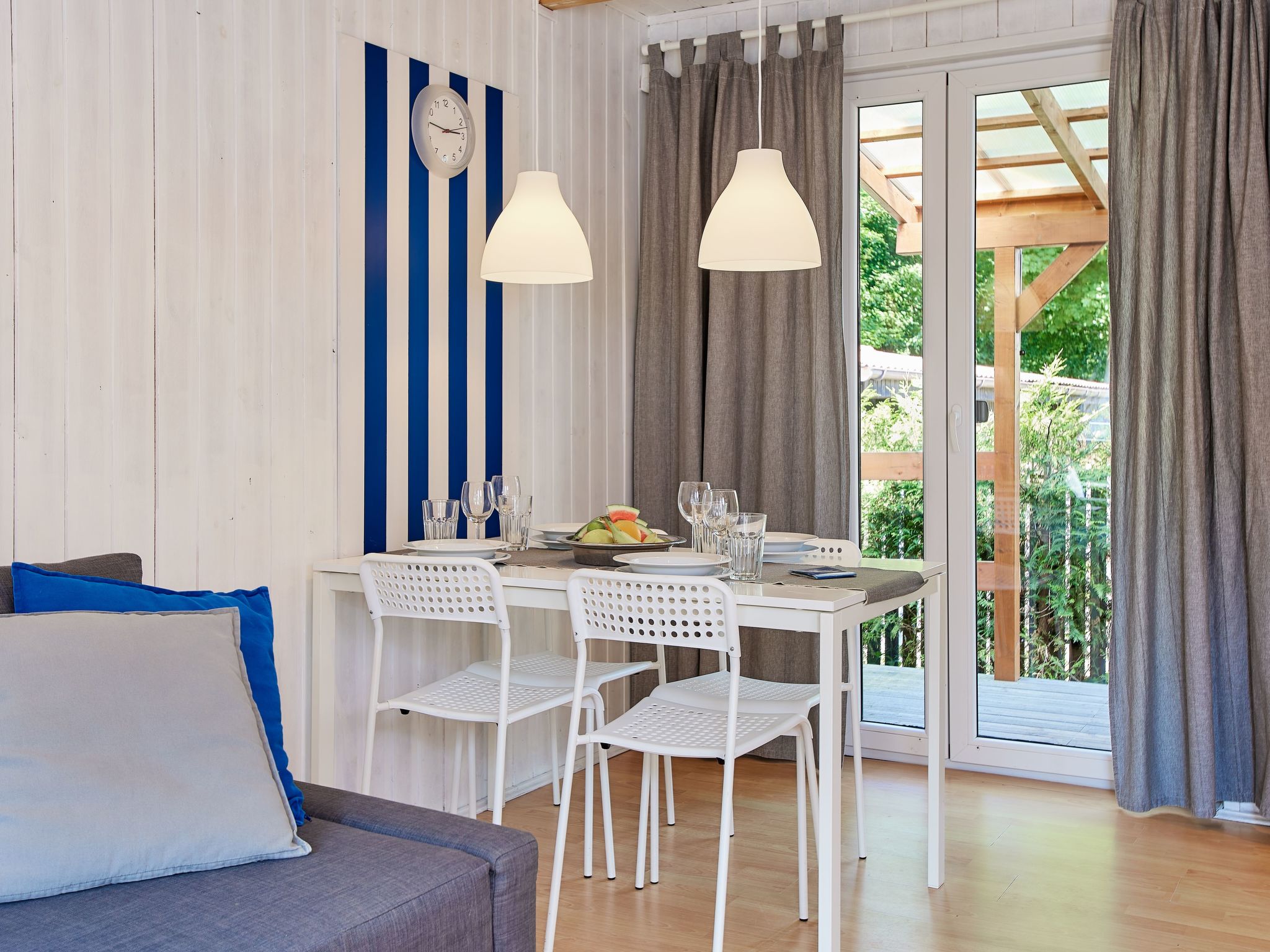 Bootshaus mit beheiztem Pool-Image-tags.info