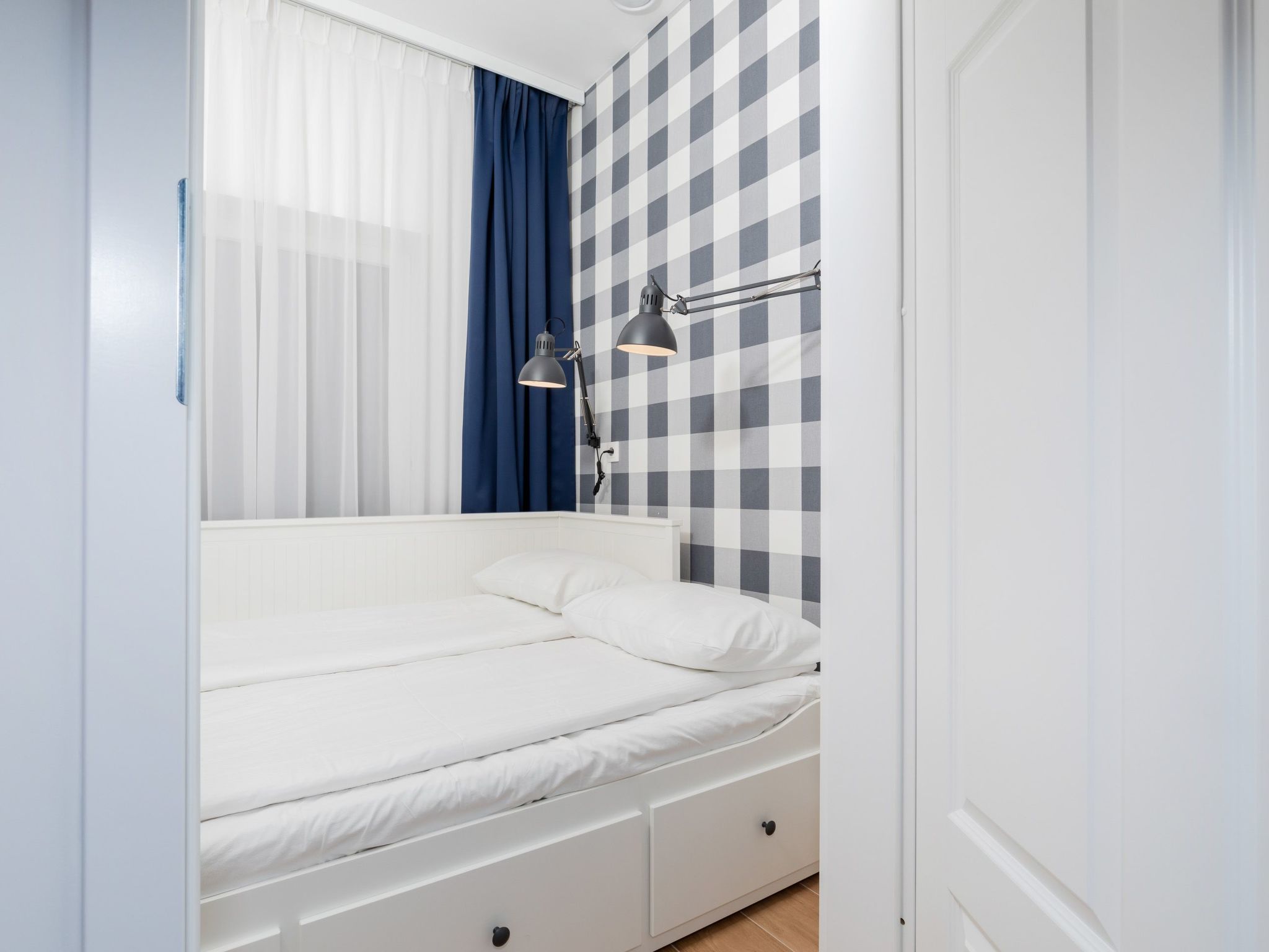 "Marine" mit gemeinschaftlichem Pool-Image-tags.info