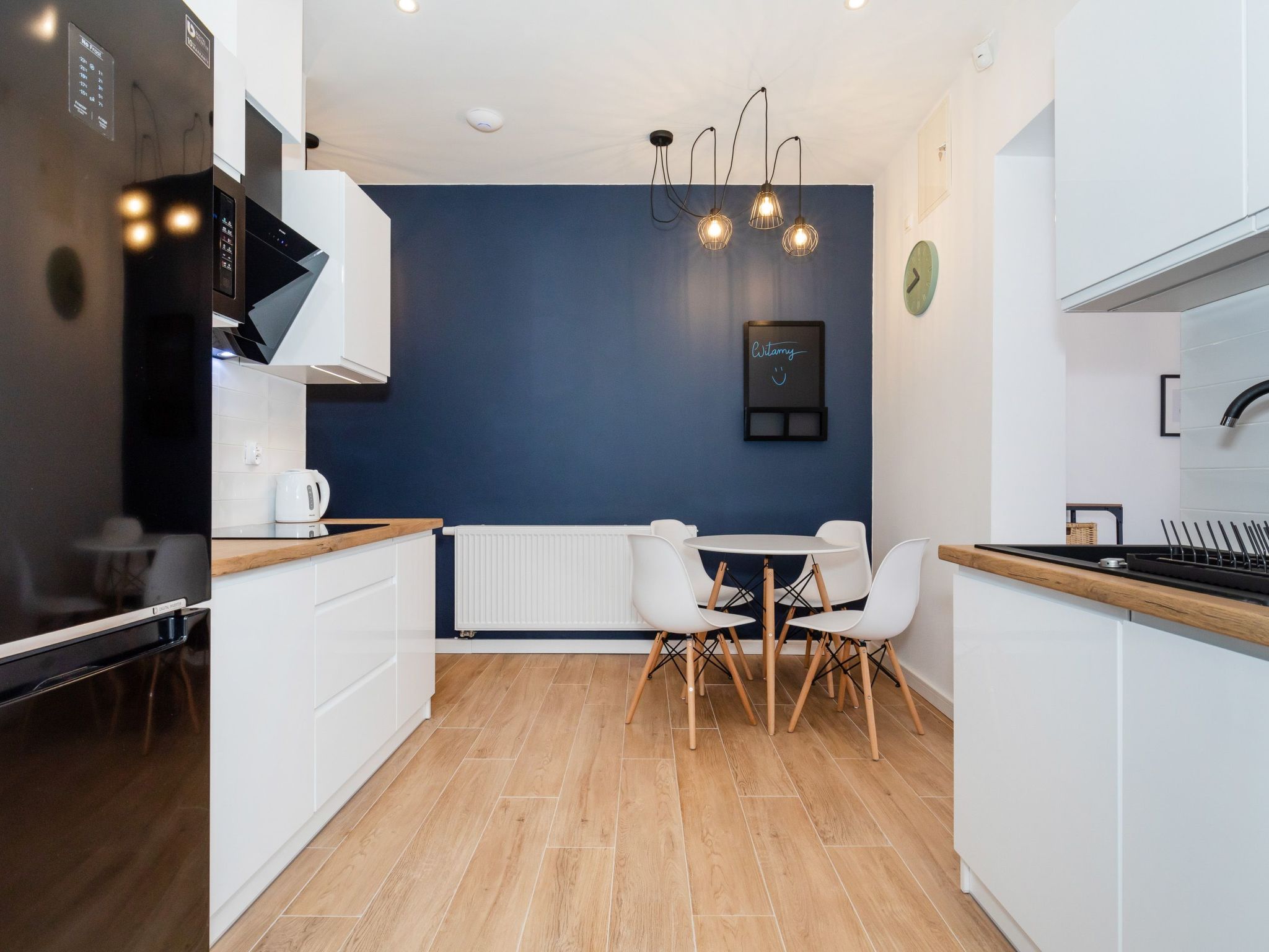 "Marine" mit gemeinschaftlichem Pool-Image-tags.info